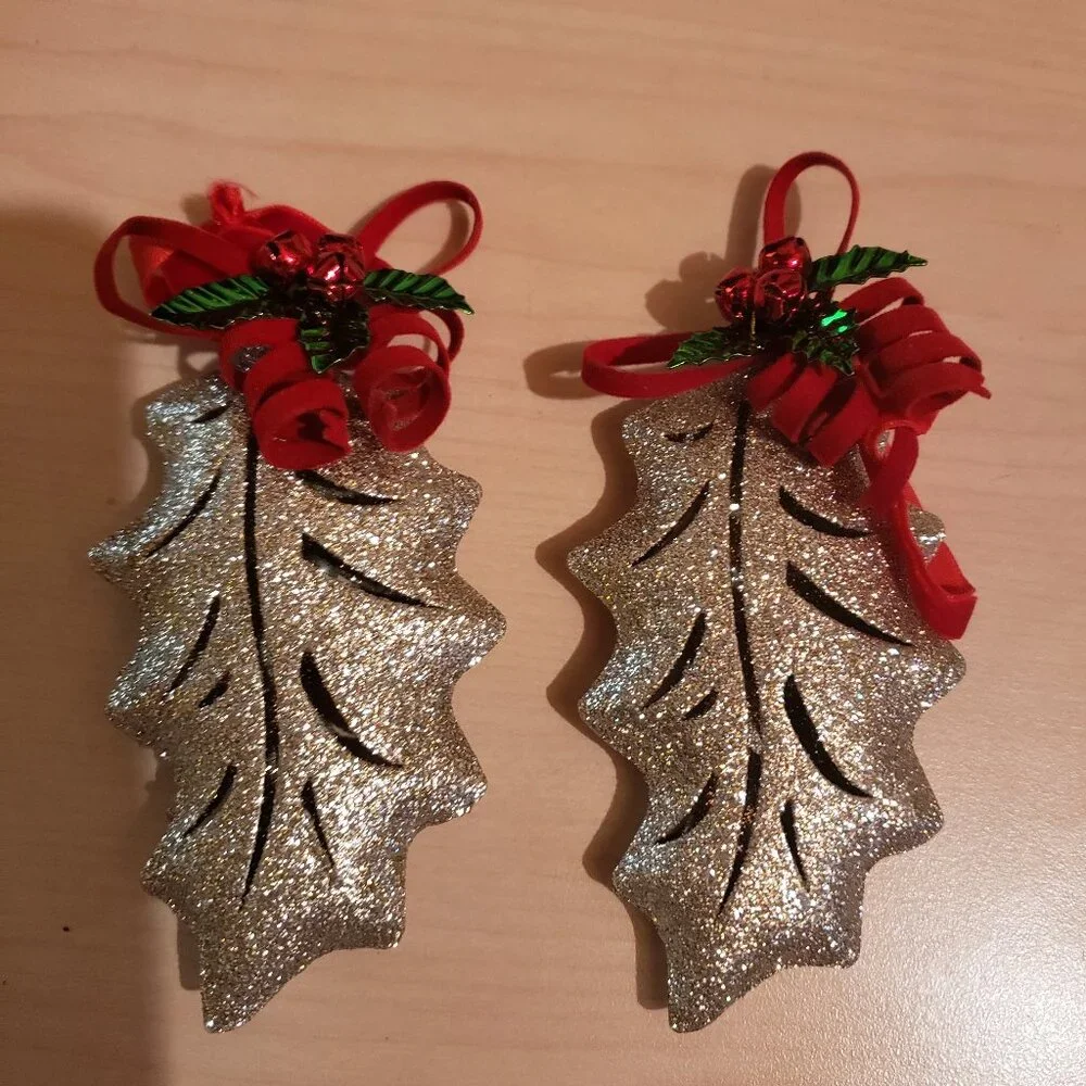 Pair Of Festive Sparkly Gold Leaf Christmas Tree Ornaments - Picture 1 of 3